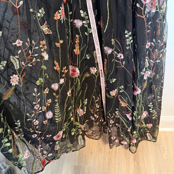 Mac Duggal Floral Embroidered Sleeveless A Line Gown Black Multi 70132 12 New - Picture 10 of 14